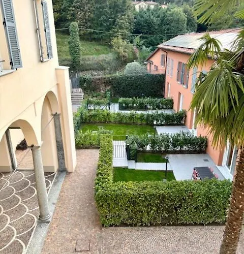 - Maderni View Apartman *